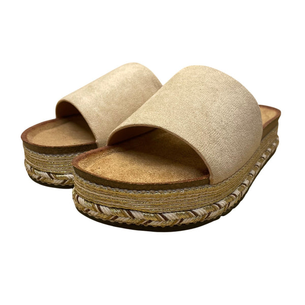 WeeBoo Women’s Beige Faux Suede Platform Slip-On Cushioned Slide Sandals Size 7