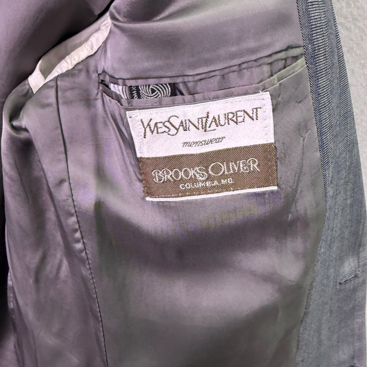 Saint Laurent Mens Gray Wool Pinstripe Blazer & Pants Suit Classic Fit