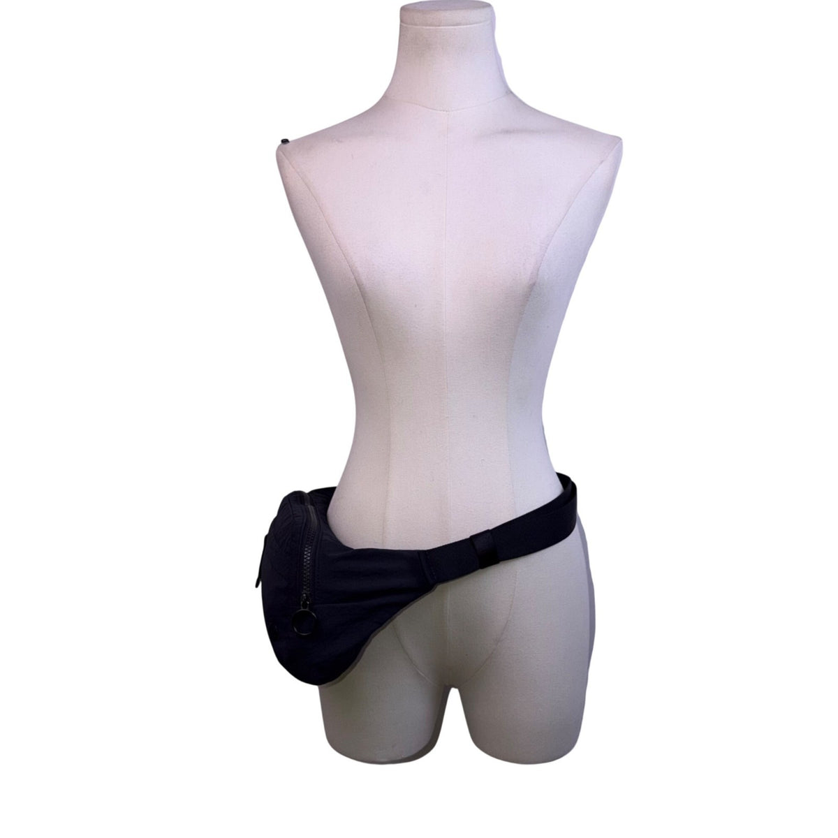 Lululemon Unisex Black Nylon Adjustable Strap On the Beat Belt Bag