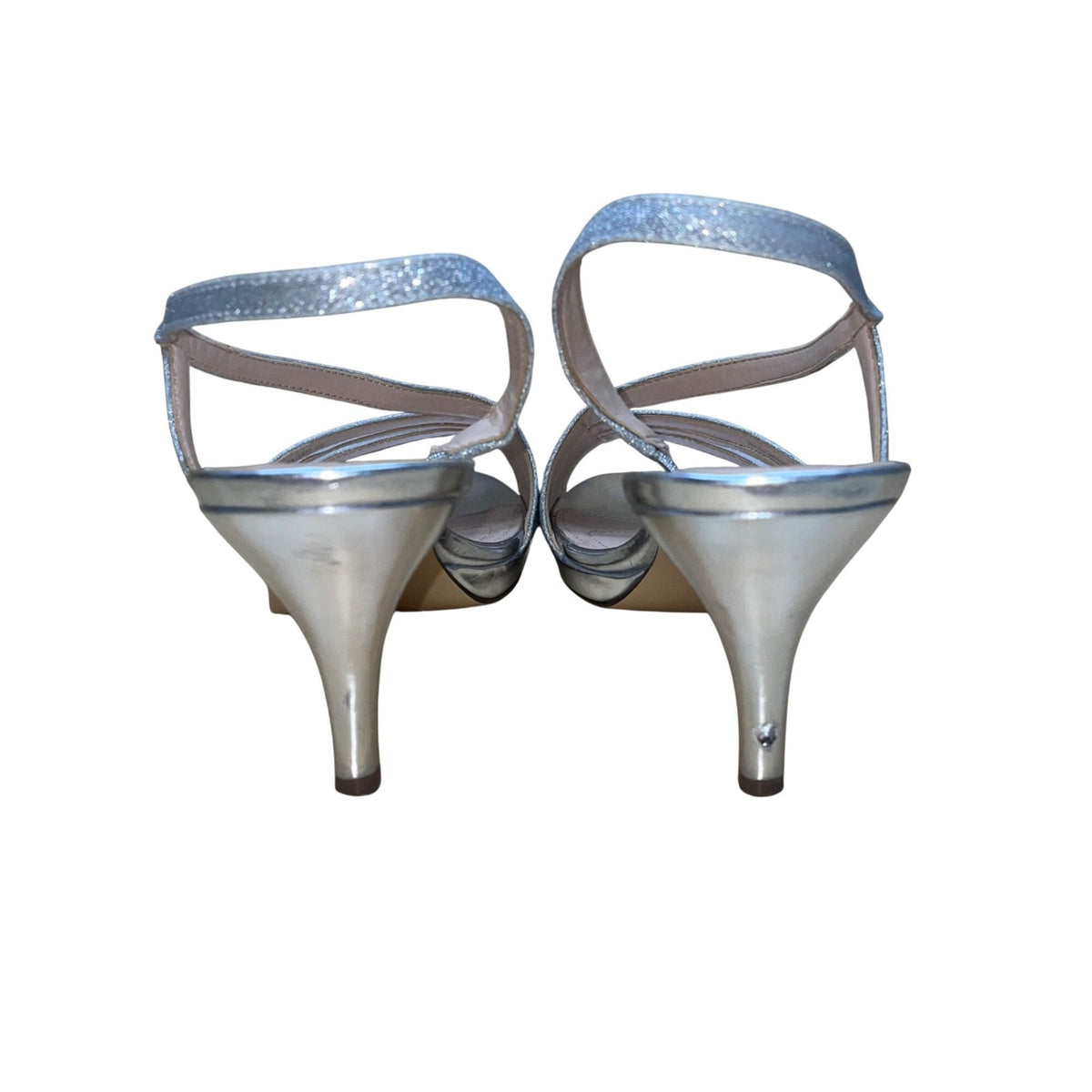Touch Of Nina Women’s Silver Refined Glitter Leather Sole Heeled Sandals Sz 9.5M