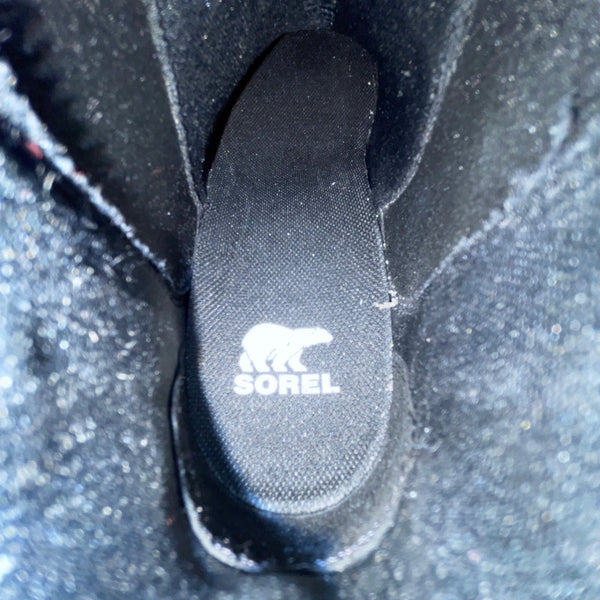 Sorel Women’s Black Suede Lug Sole Pull-On Evie ll Chelsea Boots Size 6