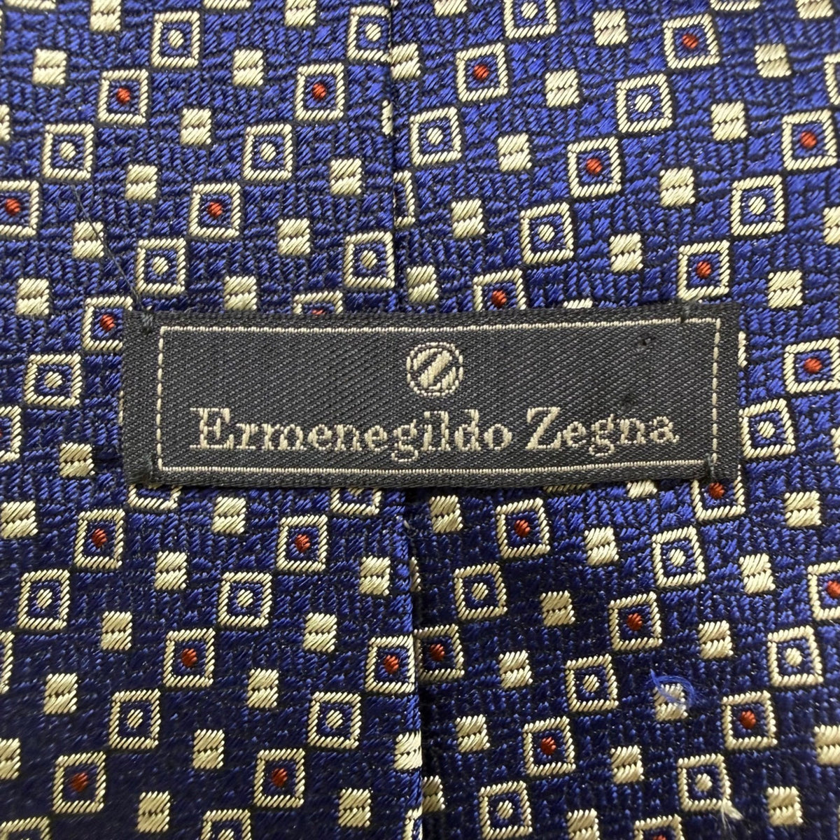Ermenegildo Zegna Mens Blue 100% Silk Patterned Tie With Logo Diamond Design