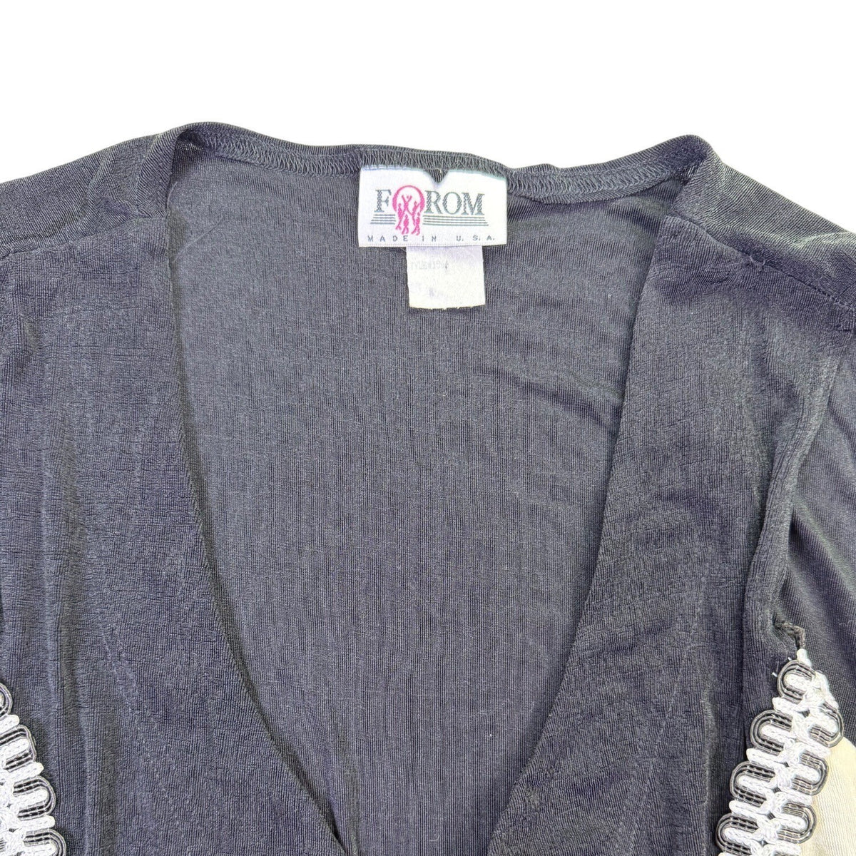 Forom Womens Black & Cream Sleeveless Open Front Cardigan Vest With Tie Detail