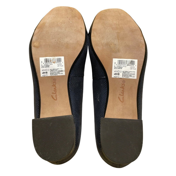 Clarks Women's Navy Faux Leather Block Heel Cap Toe Collection Pumps Size 7.5