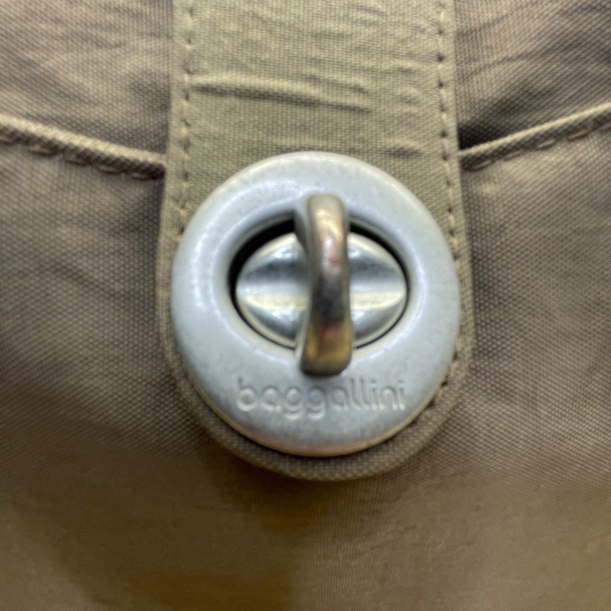 Baggallini Women’s Brown Nylon Adjustable Strap Crossbody Bag