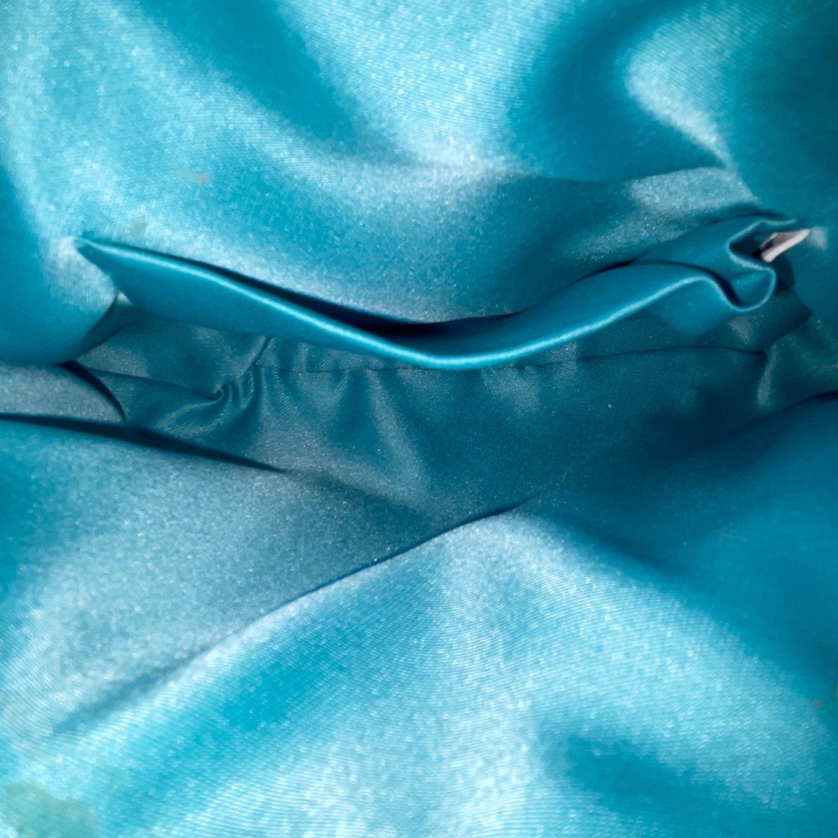 Genie Women’s Blue Beaded Satin Cloud Shaped Clutch Handbag Zipper Closure