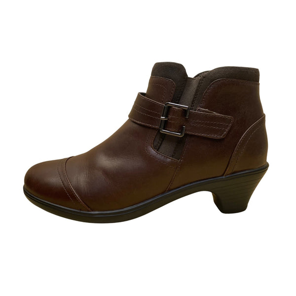 Orthofeet Women’s Brown Leather Buckle Detail Heeled Ankle Boots Size 11M