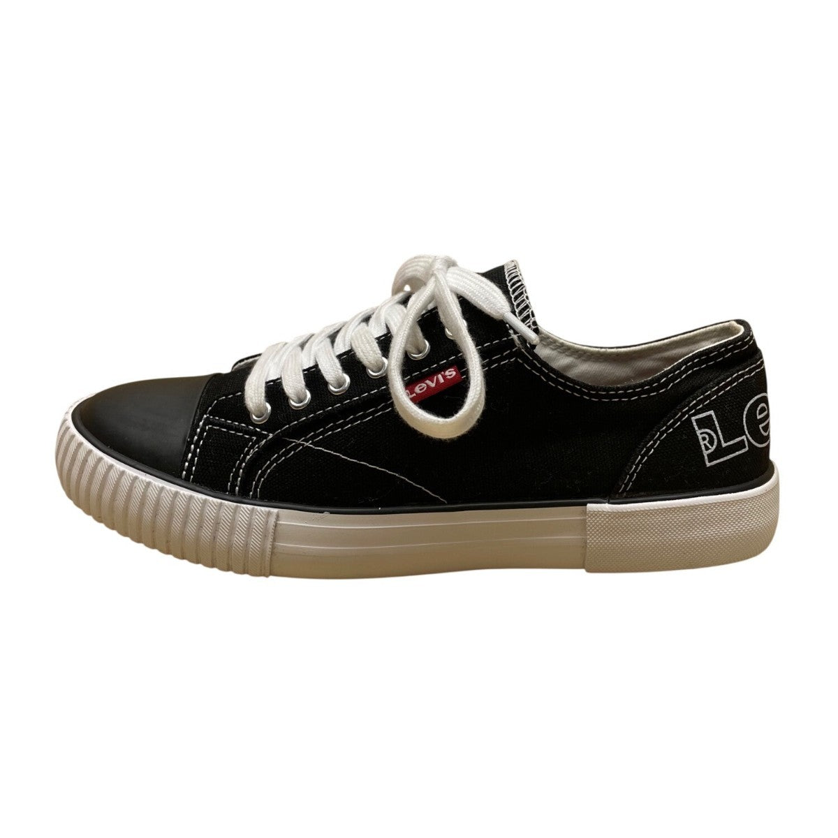 Levis Women’s Black Canvas Lace-Up Flat Skateboard Sneakers Size 6.5