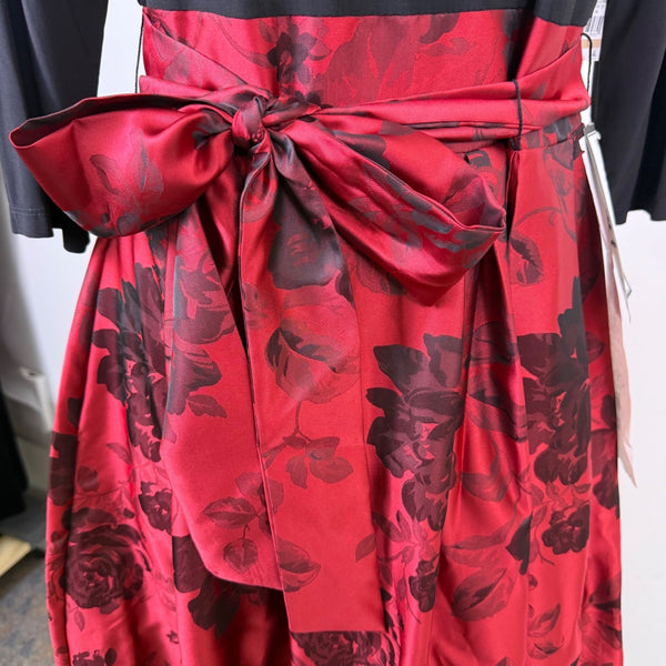 Jessica Howard  Black & Red Floral Print Gown With Bow Detail 3/4 Sleeves Sz 12