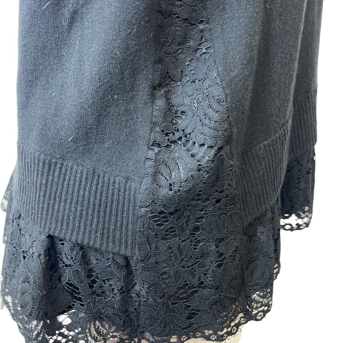 Kate Spade Broome Street Black Sweater With Lace Hem & Pearl Button Accents Sz M