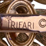 Trifari Gold Tone Womens Leaf Clip-On Earrings Textured Vintage Long Pair