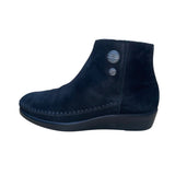 SAS Women’s Black Suede Wide Width Zip Up Closure Ankle Booties Size 6.5