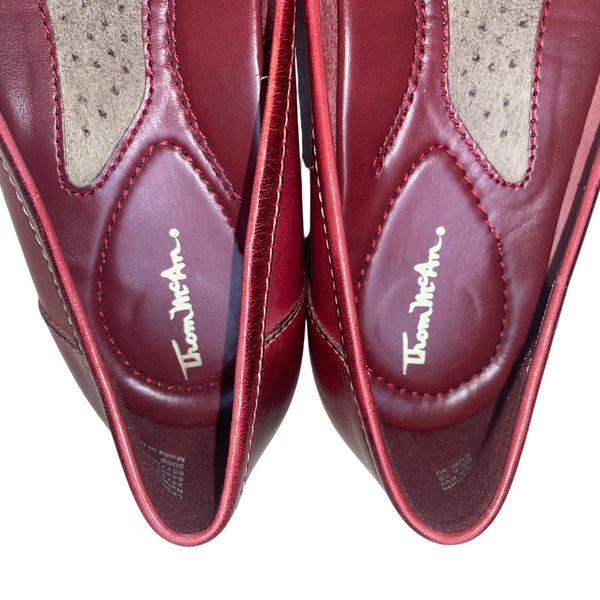 Thom McAn Women’s Red Leather Embellished Design Casual Slip-On Loafers Size 8W