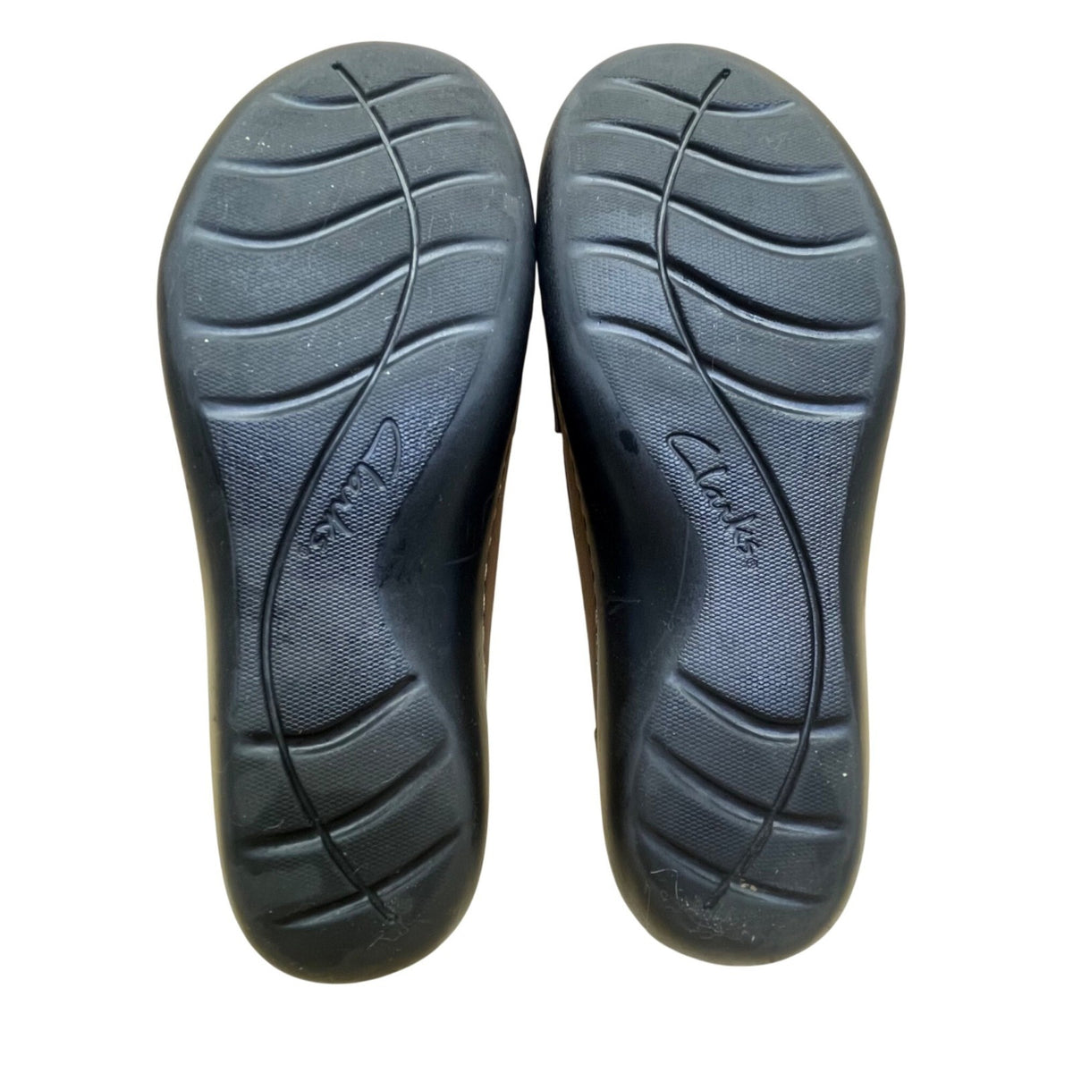 Clarks Women’s Brown Leather Ultra Comfort Tassel Slip-On Loafers Size 7