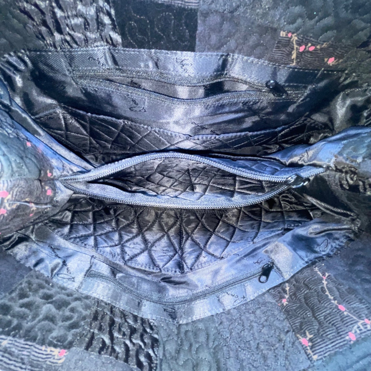 Donna Sharp Women’s Black Quilted Patchwork Double Straps Snap Closure Tote Bag