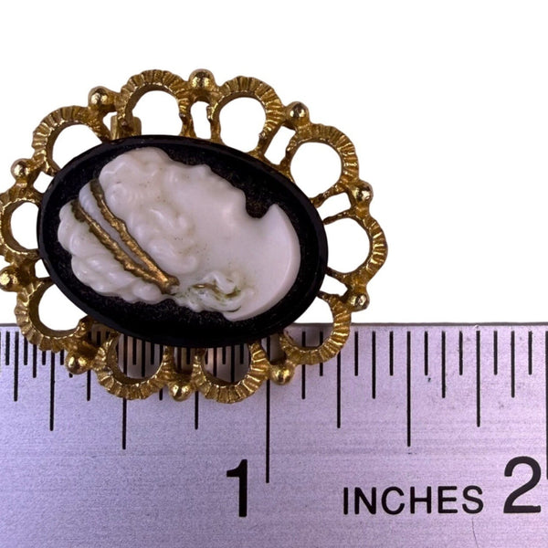 Vintage Gold Tone Womens Cameo Brooch Black/White Oval Metal Filigree Frame