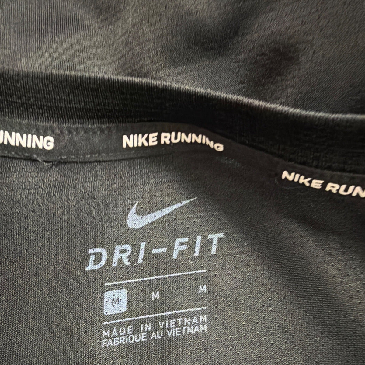 Nike Mens Black Dri-Fit Running Long Sleeve Shirt Lightweight Casual Sz M