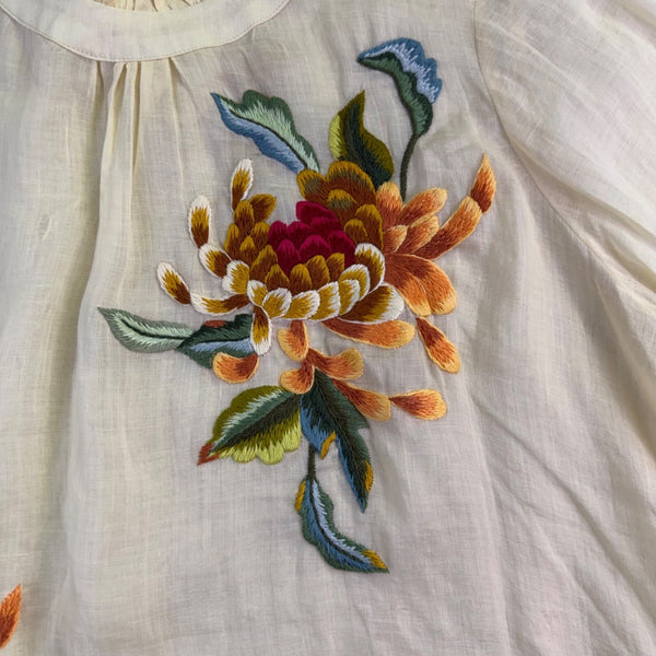 Hoa Đất Women Cotton Floral Embroidered Blouse Ruffle Collar Long Sleeves
