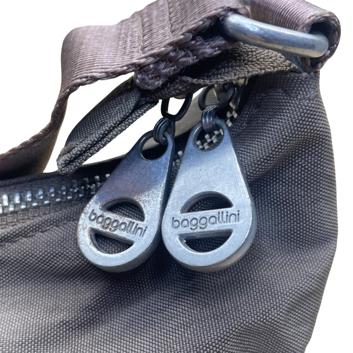 Baggallini Women’s Brown Nylon Adjustable Strap Crossbody Bag