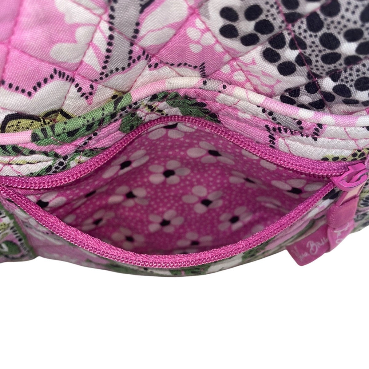 Vera Bradley Women’s Pink & Green Quilted Floral Print Adjustable Crossbody Bag