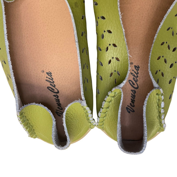 VenusCelia Women’s Green Leather Slip-On Flat Loafers Sz EU39 / US8.5