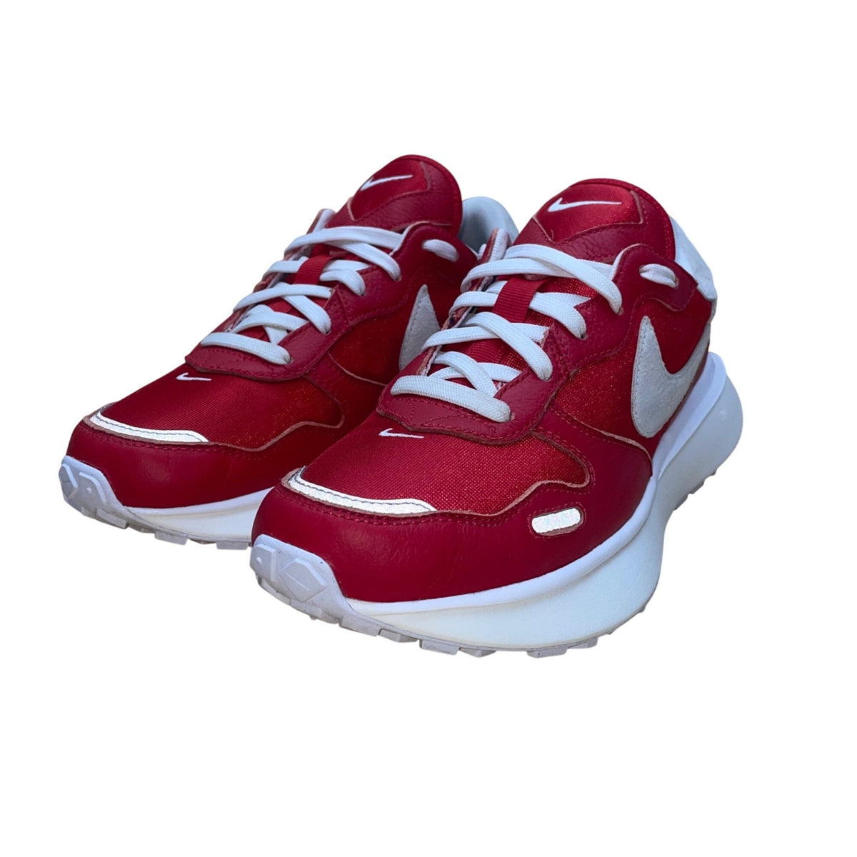 Nike Women’s Red Mesh Cushioned Low-Top Phoenix Waffle Casual Sneakers Size 9