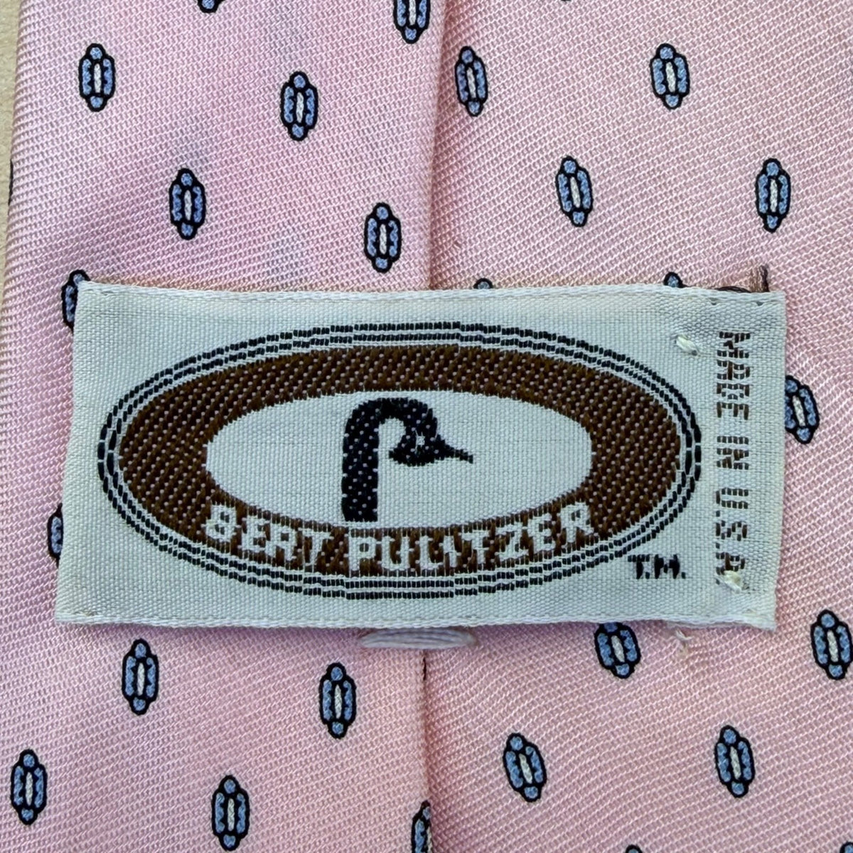 Bert Pulitzer Mens Pink Silk Patterned Tie All Season Elegant Design