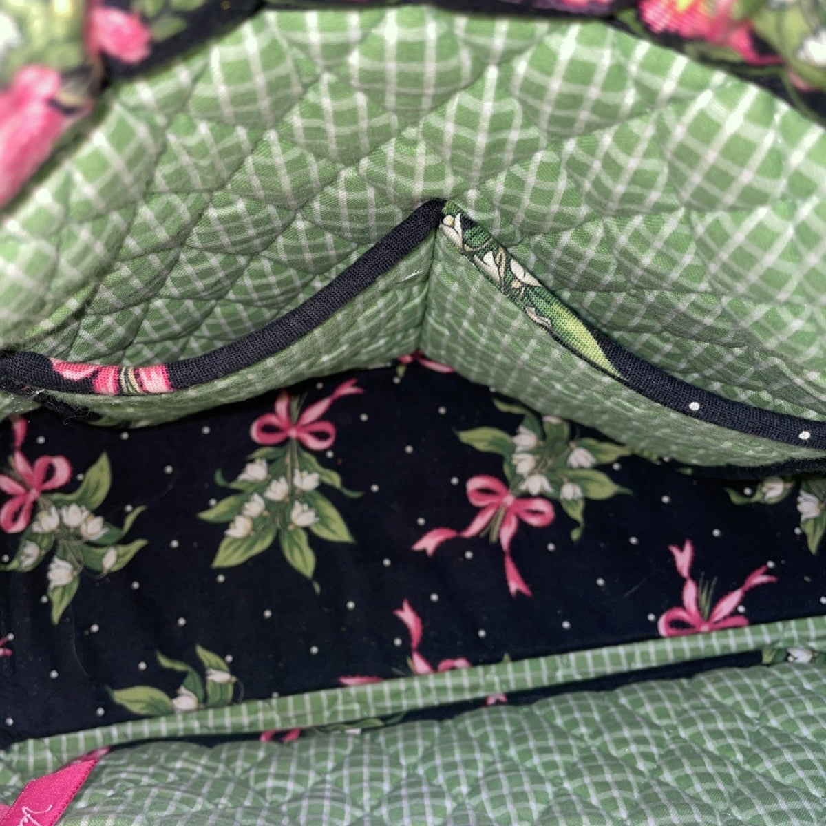 Vera Bradley Women’s Black & Green Quilted Cotton Floral Shoulder Tote Bag