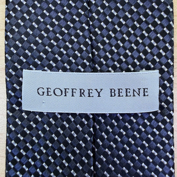 Geoffrey Beene Mens Blue 100% Silk Checkered Pattern Tie Hand Made China Classic