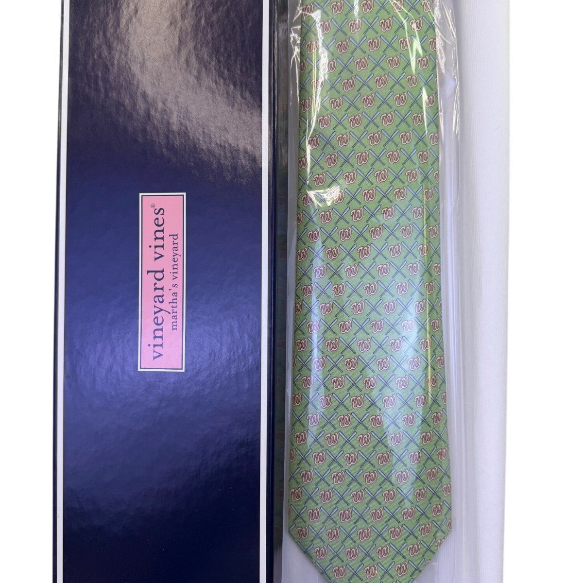 Vineyard Vines Mens Green 100% Silk Washington Nationals Logo Patterned Tie