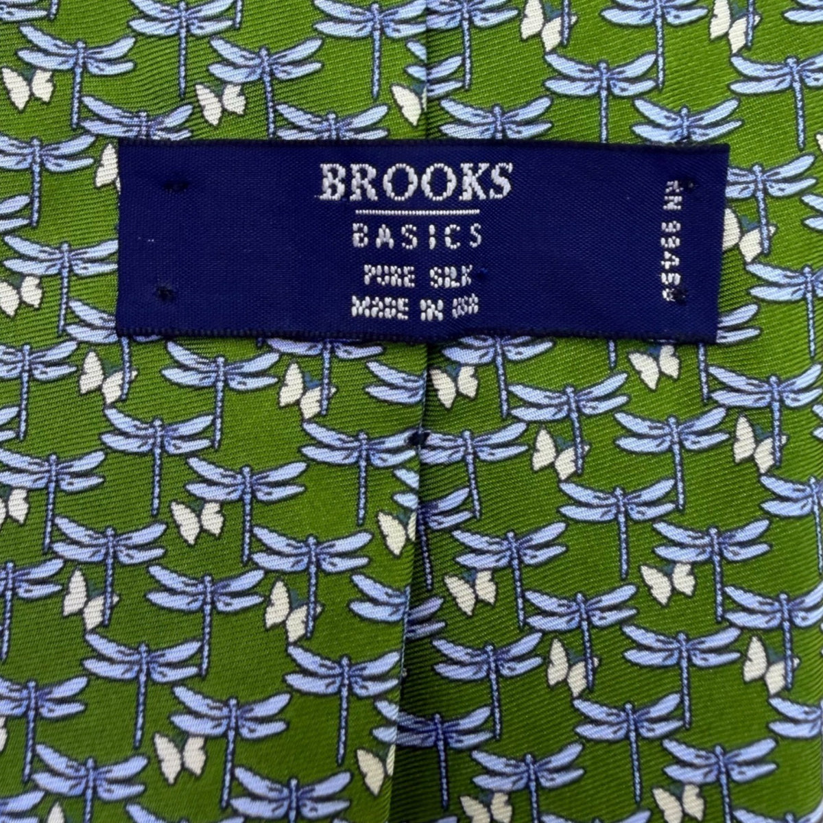 Brooks Basics Green & Blue Silk Dragonfly Pattern Tie Mens Neckwear Classic