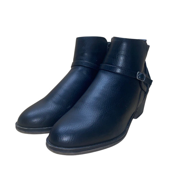 White Mt. Women’s Black Man-Made With Side Buckle Detail Ankle Boots Size 9.5M