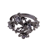 Vintage Unknown Womens Silver Tone Flower Ring W/ Clear Stones Size 7 Approx.