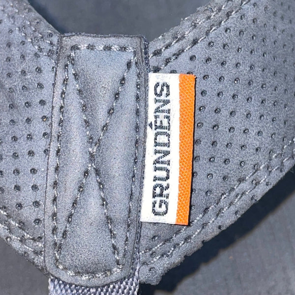 Grundéns Men’s Gray Foam Perforated Straps SeaDek Deckhand Flip-Flops Size 9