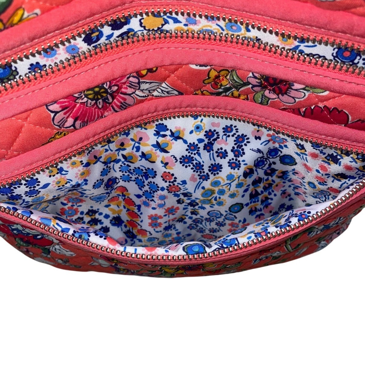 Vera Bradley Women’s Coral Floral Quilted Pattern Adjustable Crossbody Bag