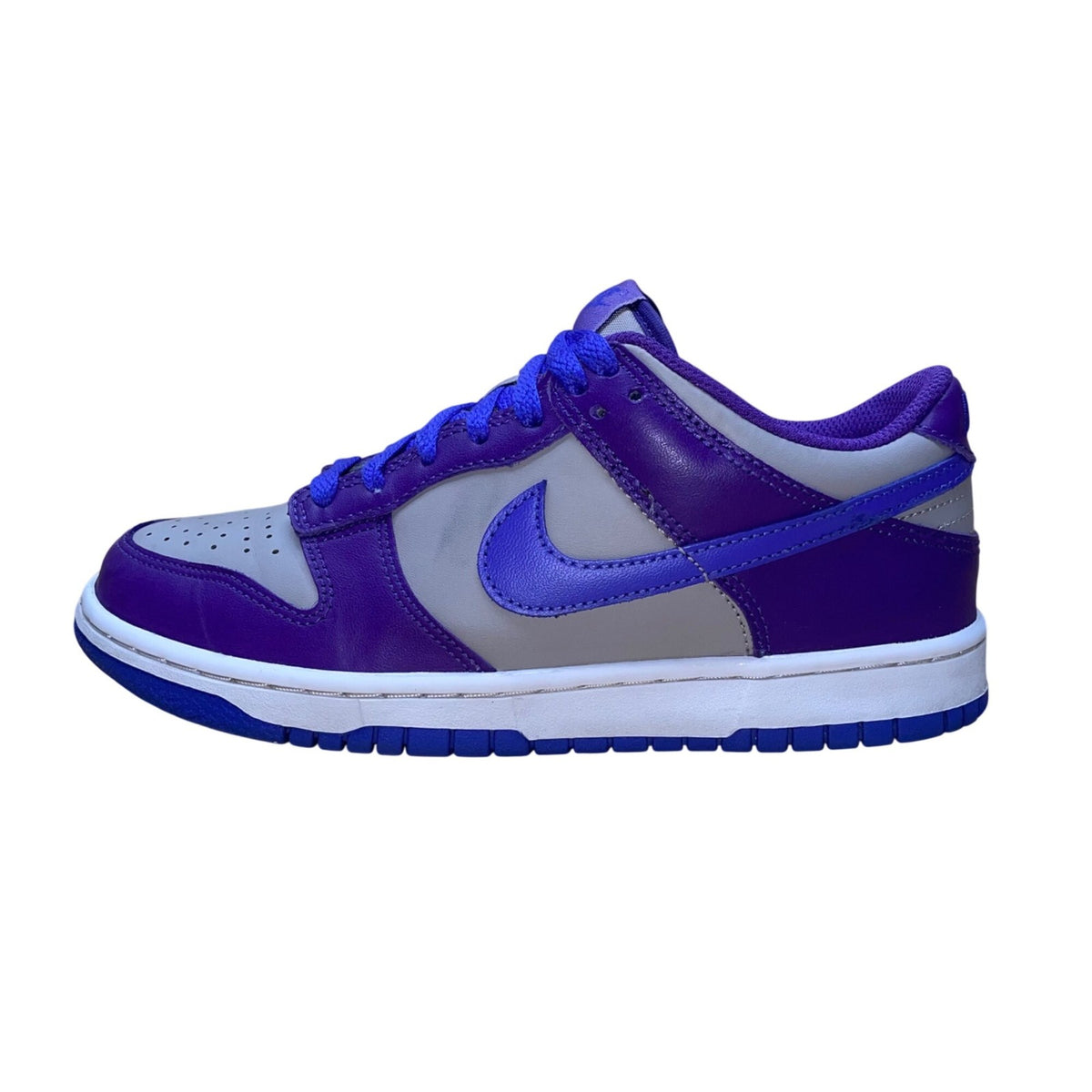 Nike Youth Wild Grape & Persian Violet Dunk Low Retro Athletic Sneakers Size 6Y