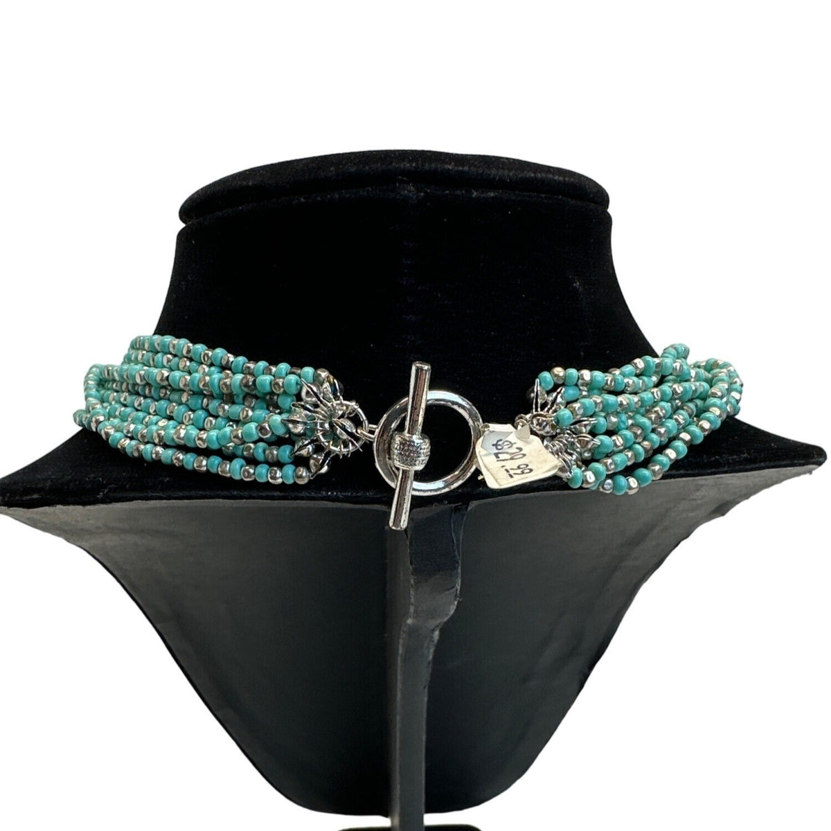 Vtg Multi-Strand Mint Green and Silver Tone Lucite / Metal Beads Necklace - 19in