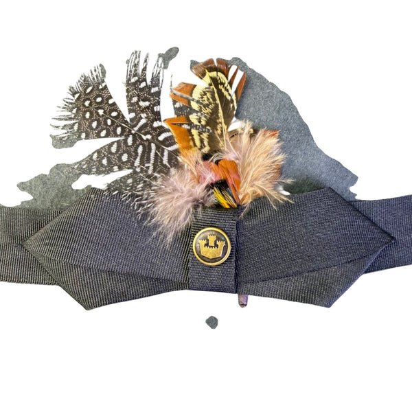 Goorin Bros Womens Grey Felt Cloche Hat With Feather & Black Ribbon Accent Sz M