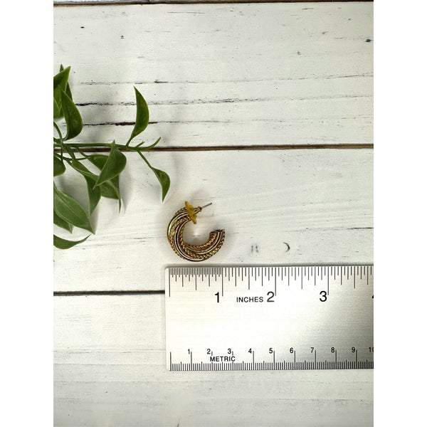 Vintage Gold Tone Small Hoop Earrings