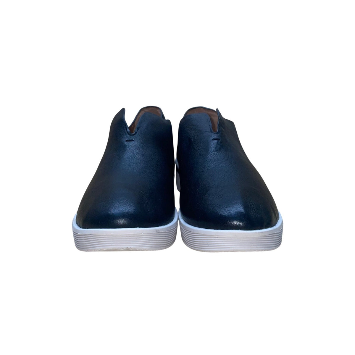 Gentle Souls By KC Women’s Black Leather Casual Slip-On Platform Sneakers Size 8