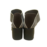 Women’s Black & Gray Lug Sole Stretchy Elastic Two Strap Sandals Size 7