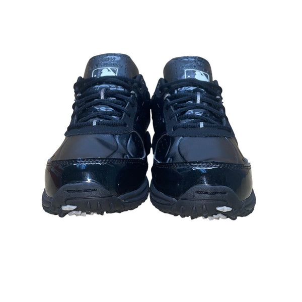 New Balance Men’s Black Lace-Up Breathable Baseball Cleats Size 9-4E Wide