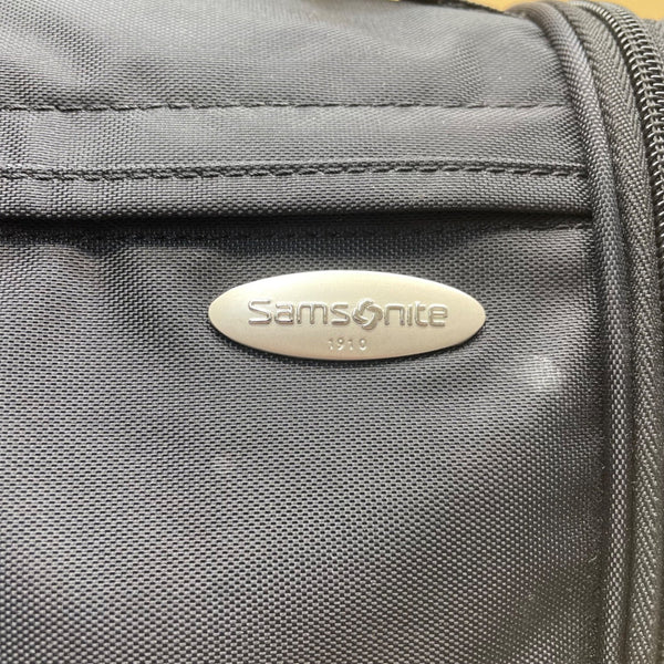 Samsonite Black Nylon With Zipper Pockets & Hook Travel Toiletry Kit Bag