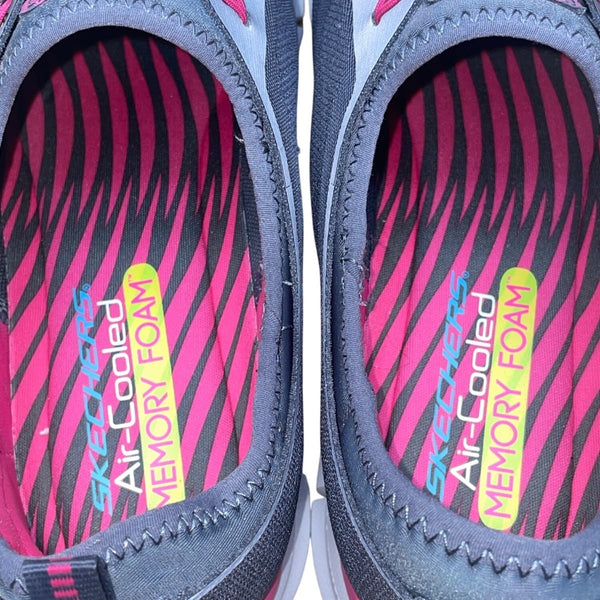 Skechers Women’s Gray &  Pink Memory Foam Stretch Fit Sneakers Size 11