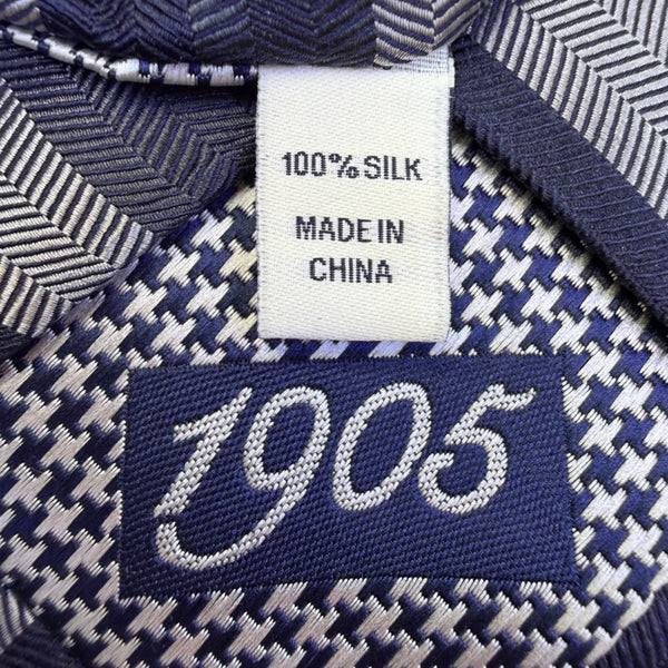 Jos A Bank Mens Blue Silk Striped Tie Classic Chevron Pattern Formal Necktie 5