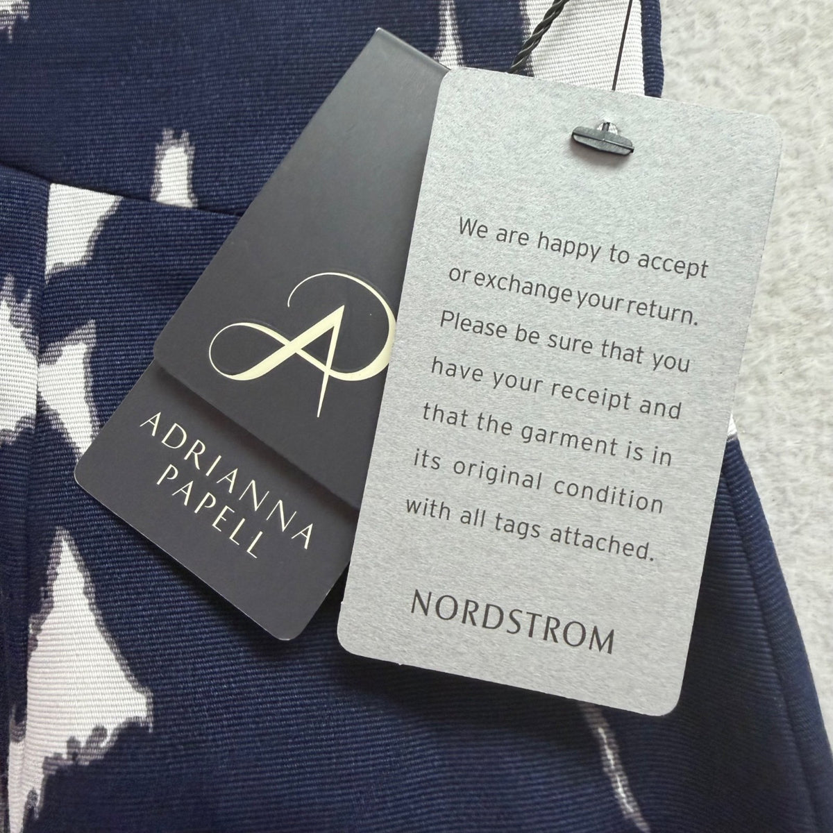 Adrianna Papell Women’s Navy/White  Sleeveless Dress Abstract Print Size 2 - New