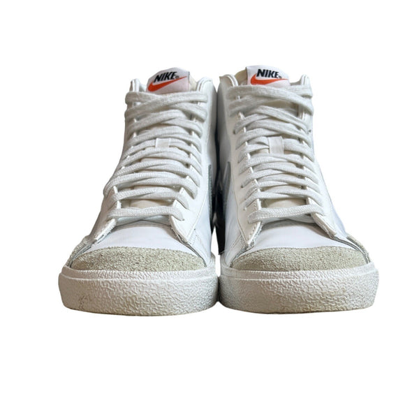 Nike Blazer '77 Essential Mid White Metallic Silver W Size 9.5