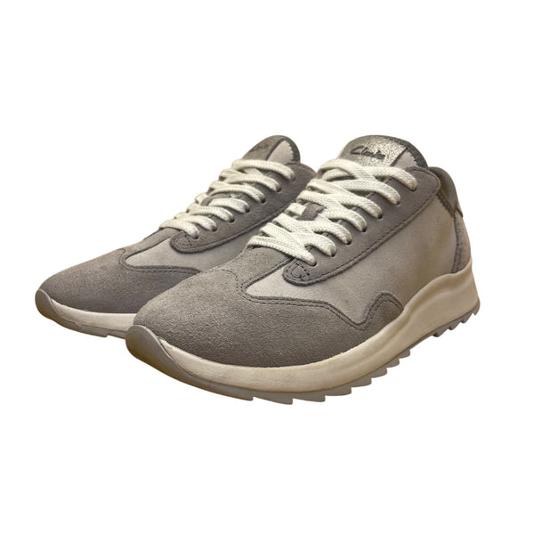 Clarks Women’s Gray Suede With Cushioned Insole Lace-Up Casual Sneakers Size 8
