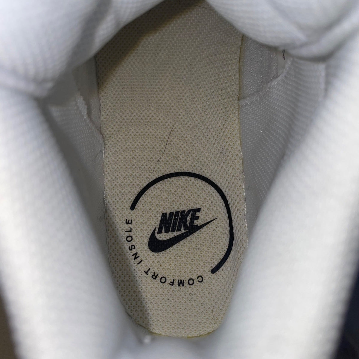 Nike Women’s White & Beige Snakeskin Swoosh Court Royale 2 Sneakers  Size 8.5