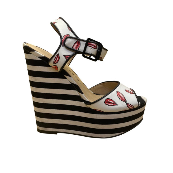 Chinese Laundry Women’s Black White Lips Print Striped Open Toe Wedge Heel Sz 7